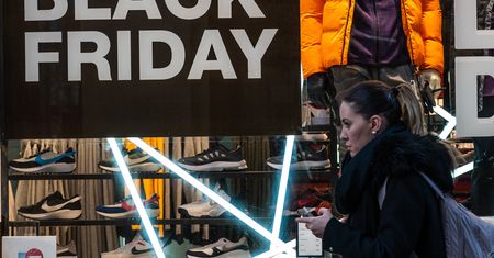 Niskie ceny i zakupowe szaleństwo. Podpowiadamy, na co warto polować z okazji Black Friday