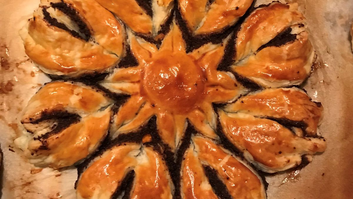 Świąteczna gwiazda z makiem. 