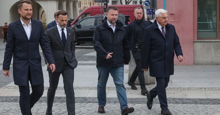 Ojciec i syn odbili Podlasie z rąk PiS. Kulisy tajnej misji, która zszokowała Sasina