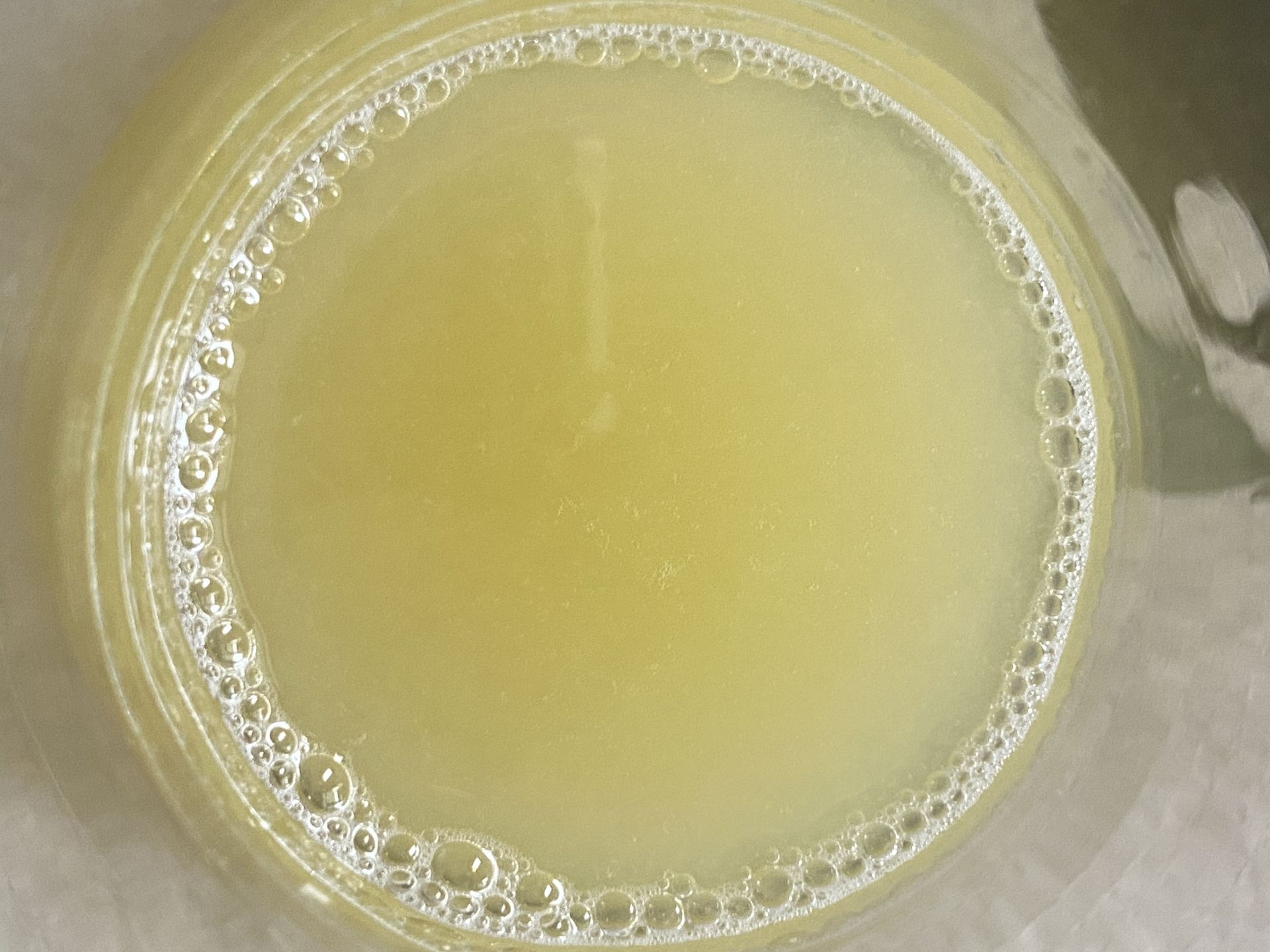 Kawa z sokiem z cytryny wspomaga trawienie
