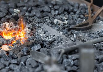 Sprzedaż węgla przez gminy. Senat zagłosował za ustawą z poprawkami