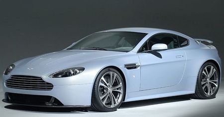Aston Martin V12 Vantage RS
