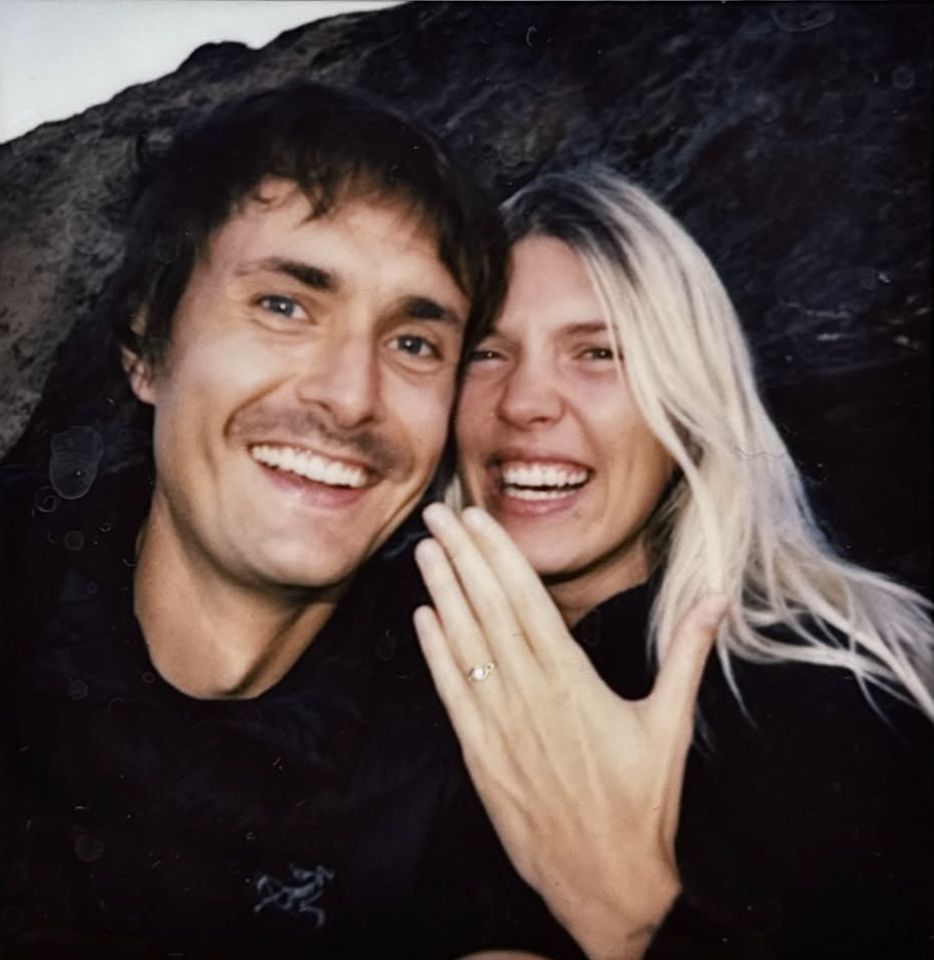 Daria Zawiałow z partnerem