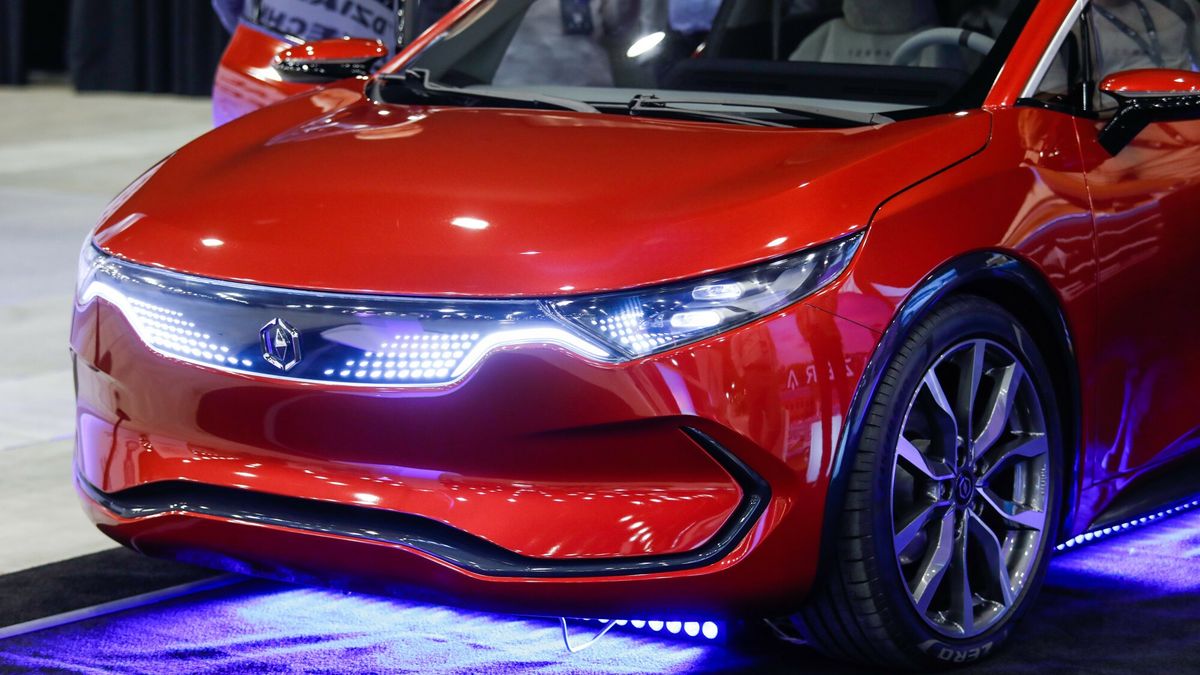 Na zdjęciu prototyp samochodu elektrycznego Izera zaprezentowany w styczniu 2023 roku