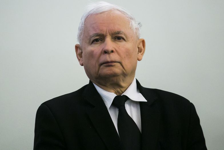 Ciąg dalszy afery mailowej. Jarosław Kaczyński nazwany "starym dziadem"