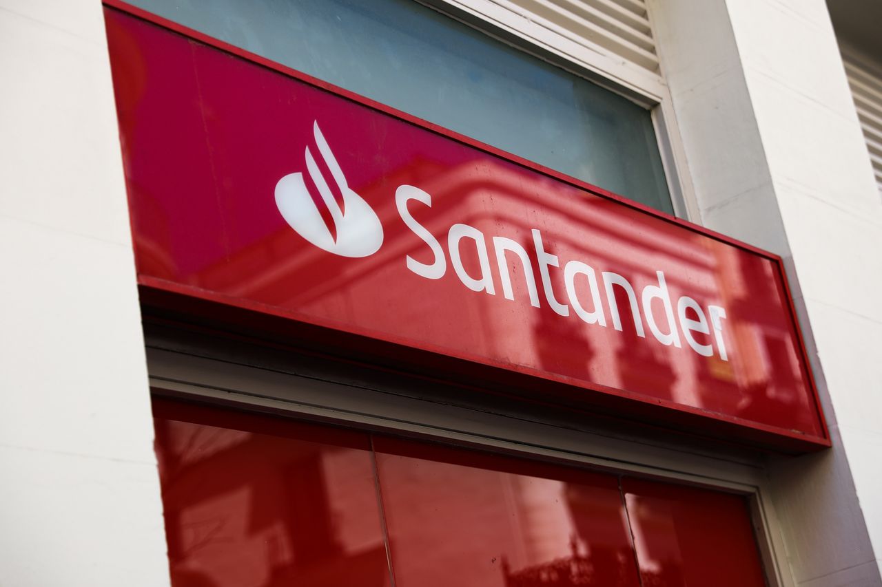 Santander Bank nie wysyła takich wiadomości. Uważaj na e-maile