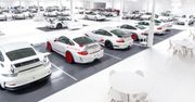 56 białych porsche. Niesamowita kolekcja niebawem trafi na aukcję