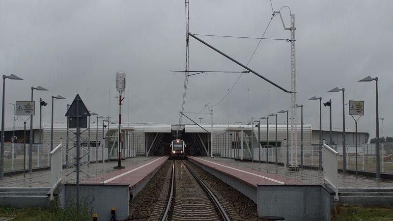 Pociąg Polregio w Porcie Lotniczym Lublin