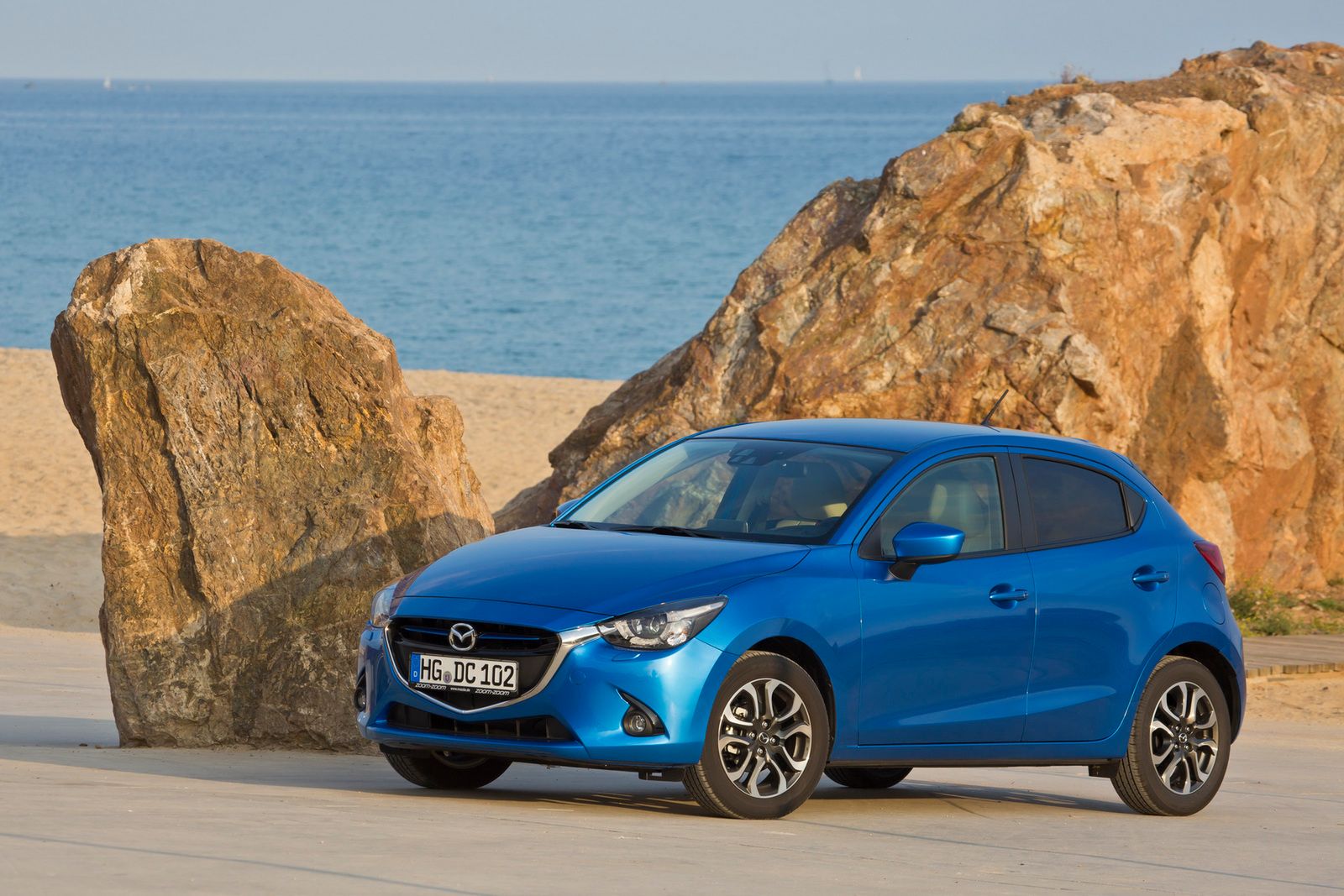 Europejska Mazda 2 – obszerna galeria zdjęć 27
