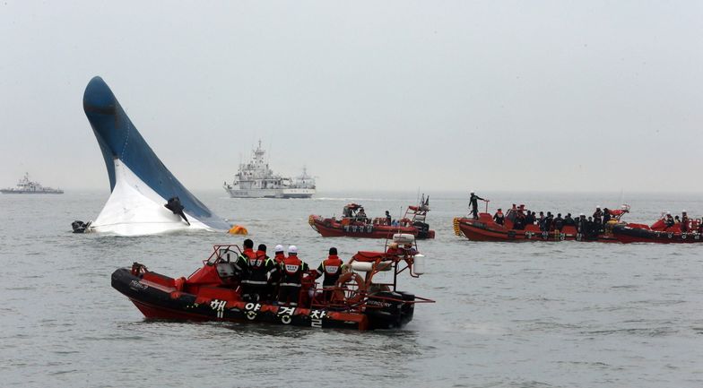 Zatonął prom u brzegów Korei Południowej. Dwie osoby zginęły
