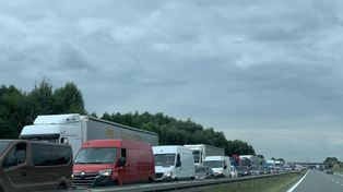 Mysłowice: Pięć samochodów zderzyło się na autostradzie A4. Są utrudnienia, policja apeluje do kierowców