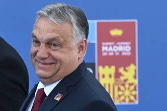 Węgry w coraz większej izolacji. "Orbanowi udaje się kontrolować umysły Węgrów"