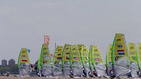 Młodzieżowe IO: windsurferzy kończą w pierwszej dziesiątce, Oliwia Hłobuczek powalczy o finał