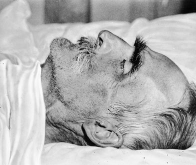 Śmierć Józefa Piłsudskiego w relacji naocznego świadka. "Jęczy dziwnie zmienionym głosem, bardzo cierpi"