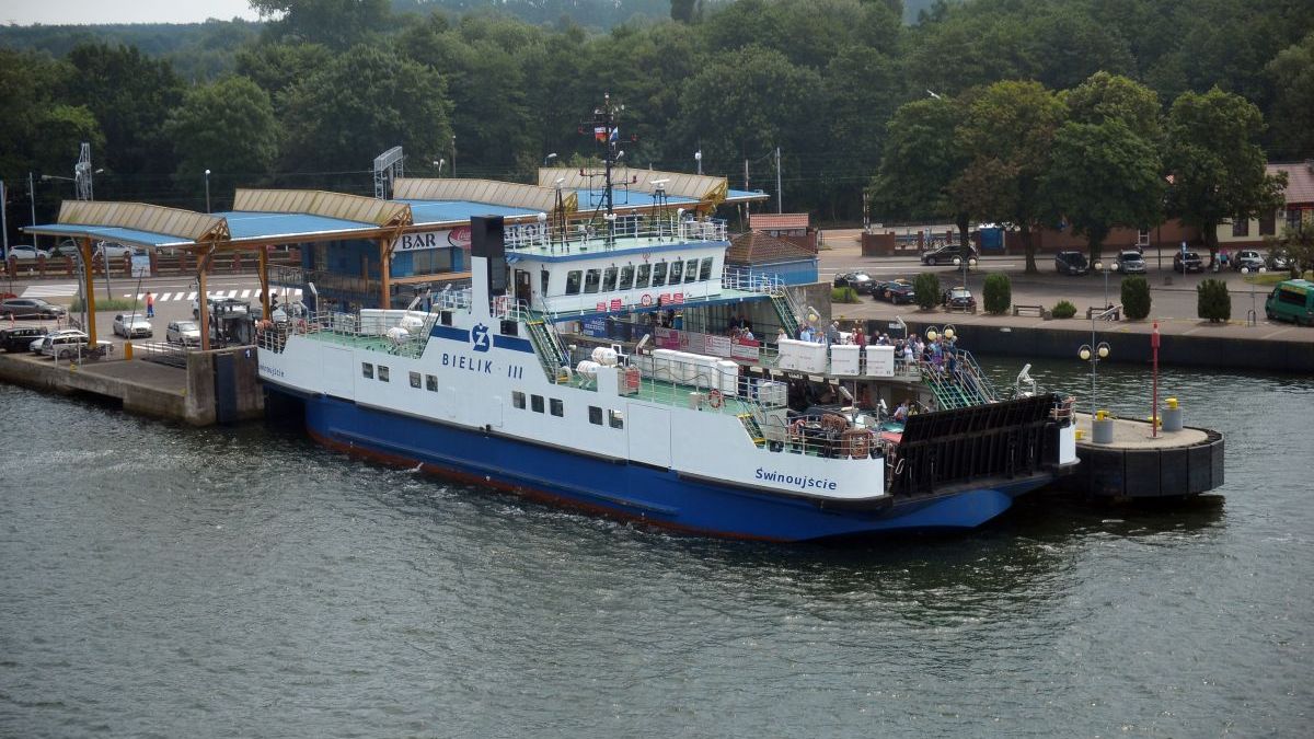 Korki przed śwonujskimi promami mogą skończyć się po 2022 r.