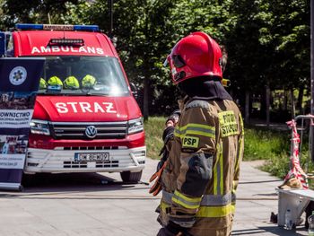 Groźny wypadek w Dębnicy. Trzy osoby trafiły do szpitala