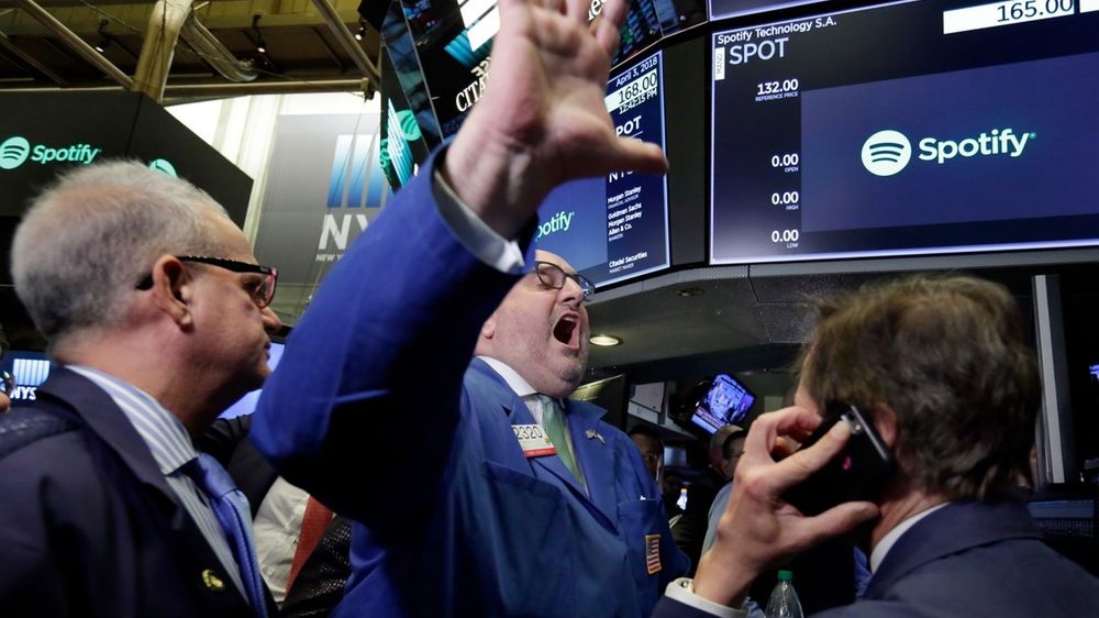 Najważniejszy indeks giełdy przez chwilę wspiął się we wtorek na szczyt