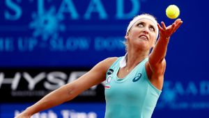 WTA Gstaad: Timea Bacsinszky i Kiki Bertens w ćwierćfinale, trwa marsz Rebeki Masarovej