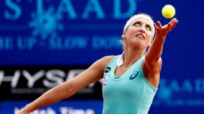 WTA Gstaad: Timea Bacsinszky i Kiki Bertens w ćwierćfinale, trwa marsz Rebeki Masarovej