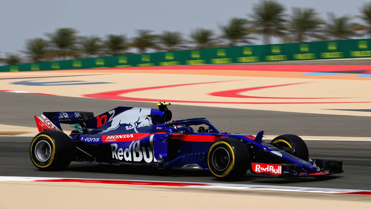 Na zdjęciu bolid Toro Rosso