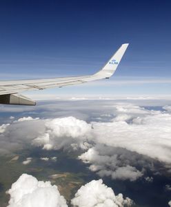 Nie wiedziała, że jest w ciąży. Urodziła kilka tysięcy metrów nad oceanem