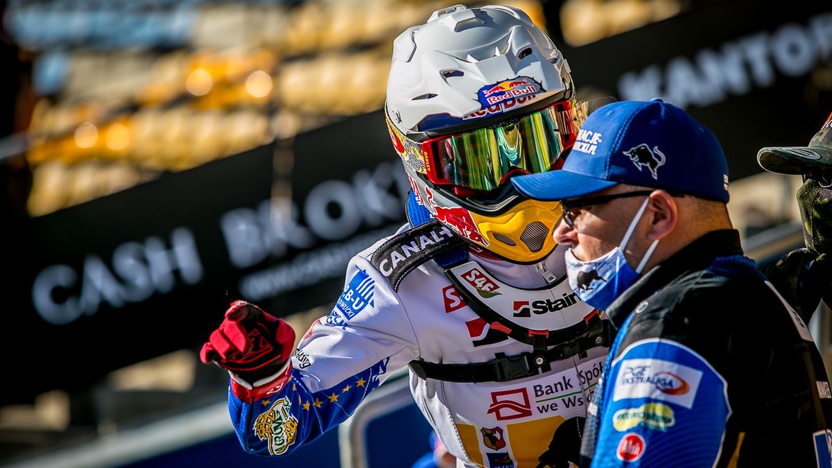 WP SportoweFakty / Tomasz Jocz / Na zdjęciu: Piotr Pawlicki w rozmowie z Piotrem Baronem.