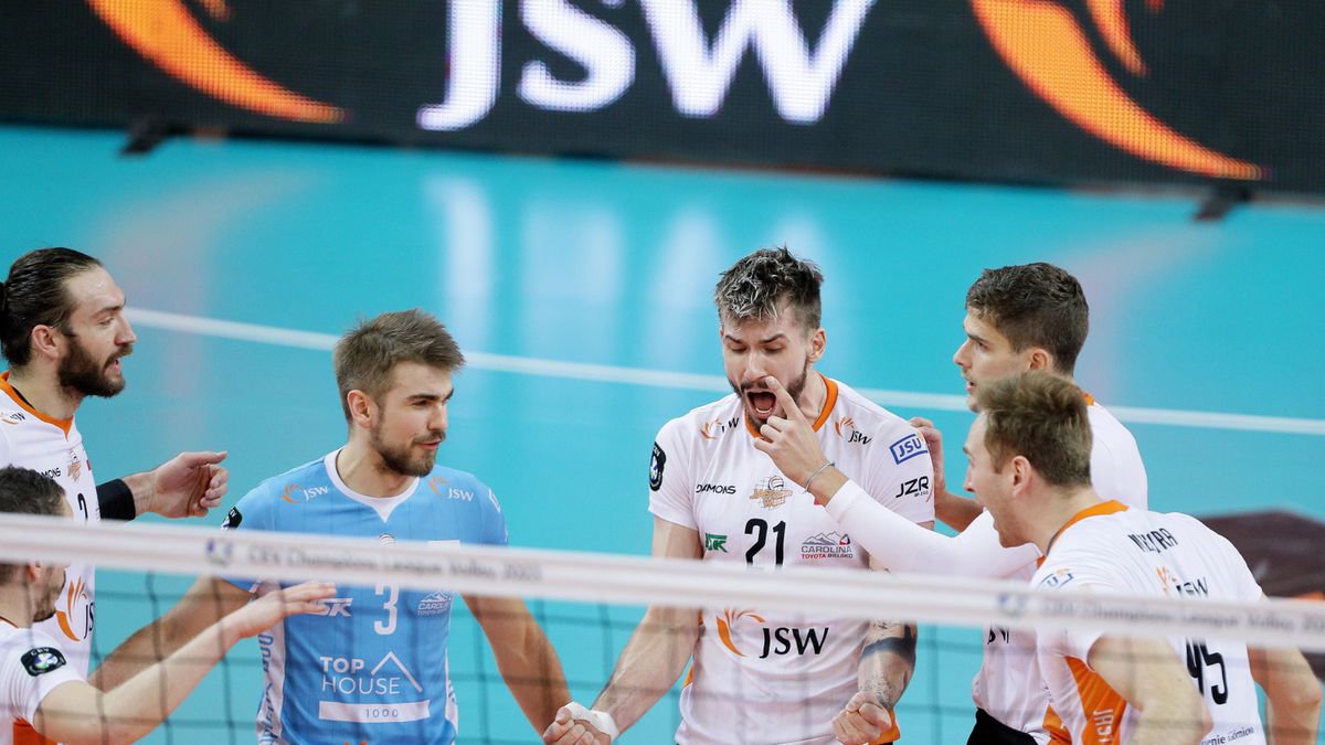 PAP / Zbigniew Meissner / Na zdjęciu: siatkarze Jastrzębskiego Węgla