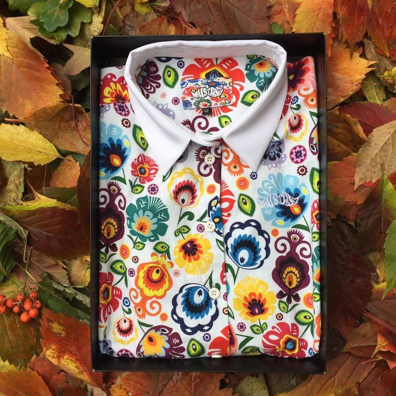 Pierwsze sklepy z nowoczesnymi, folkowymi ubraniami powstały w 2009 roku. Od tej pory widzimy prawdziwy boom