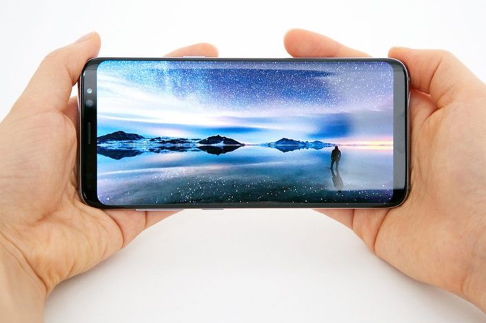 Wirtualny przycisk nie wypali ekranu Galaxy S8. Jak Samsung to zrobił?