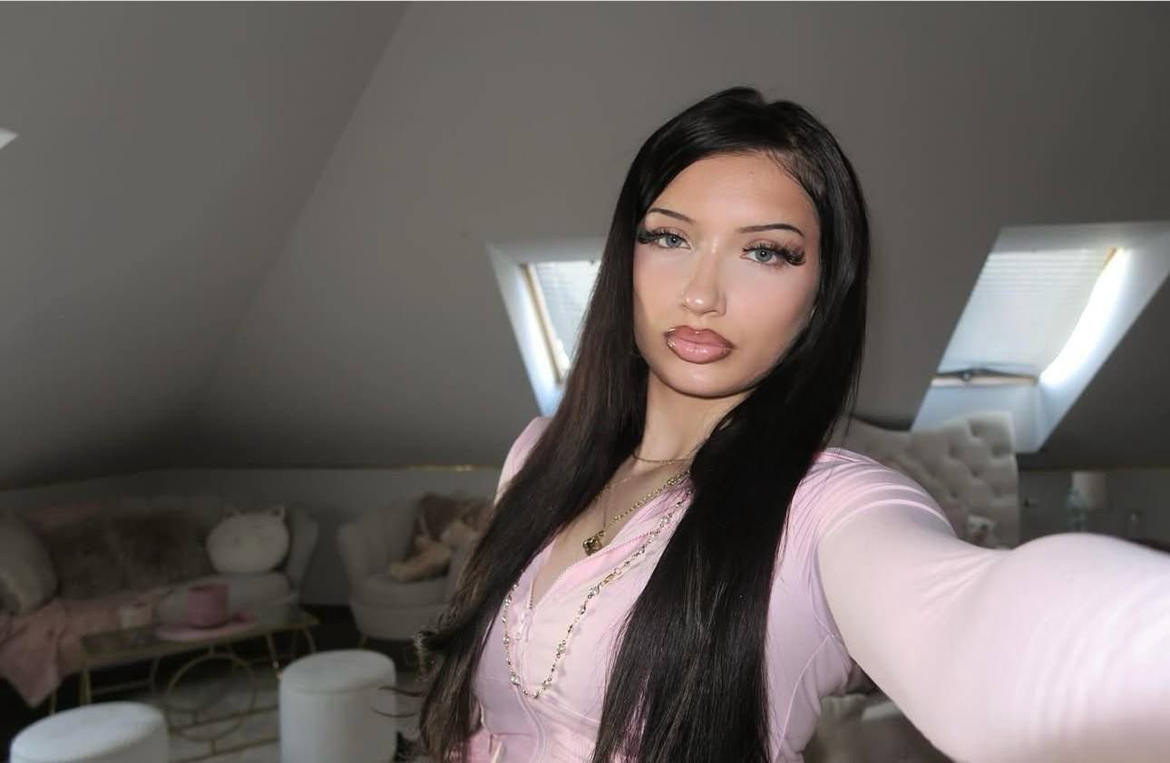 Viki Gabor 