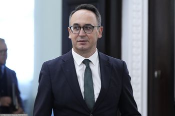 Nowy pomysł rządu na opłatę paliwową. Spora część trafi do budżetu. Branża komentuje