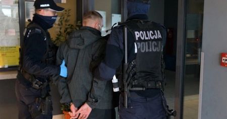 Skatowali kolegę na śmierć. Policja zatrzymała osiem osób