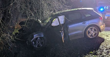 Tragiczny wypadek w Elżbietowie. Nie żyje kierowca