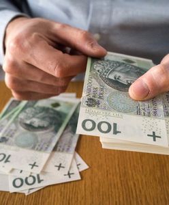 ZUS wypłaca seniorom pieniądze. Oto co musisz wiedzieć o czternastkach