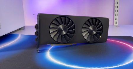 Karta Intel Arc A750 przetestowana. Jak wypada na tle GeForce i Radeon?