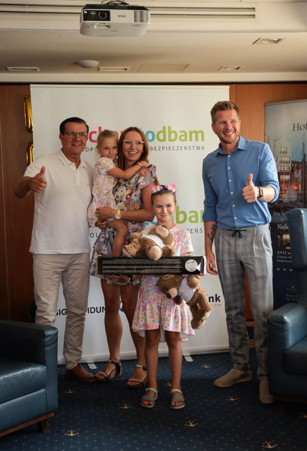 Filip Chajzer i Zygmunt Chajzer wspierają akcję Kocham to dbam