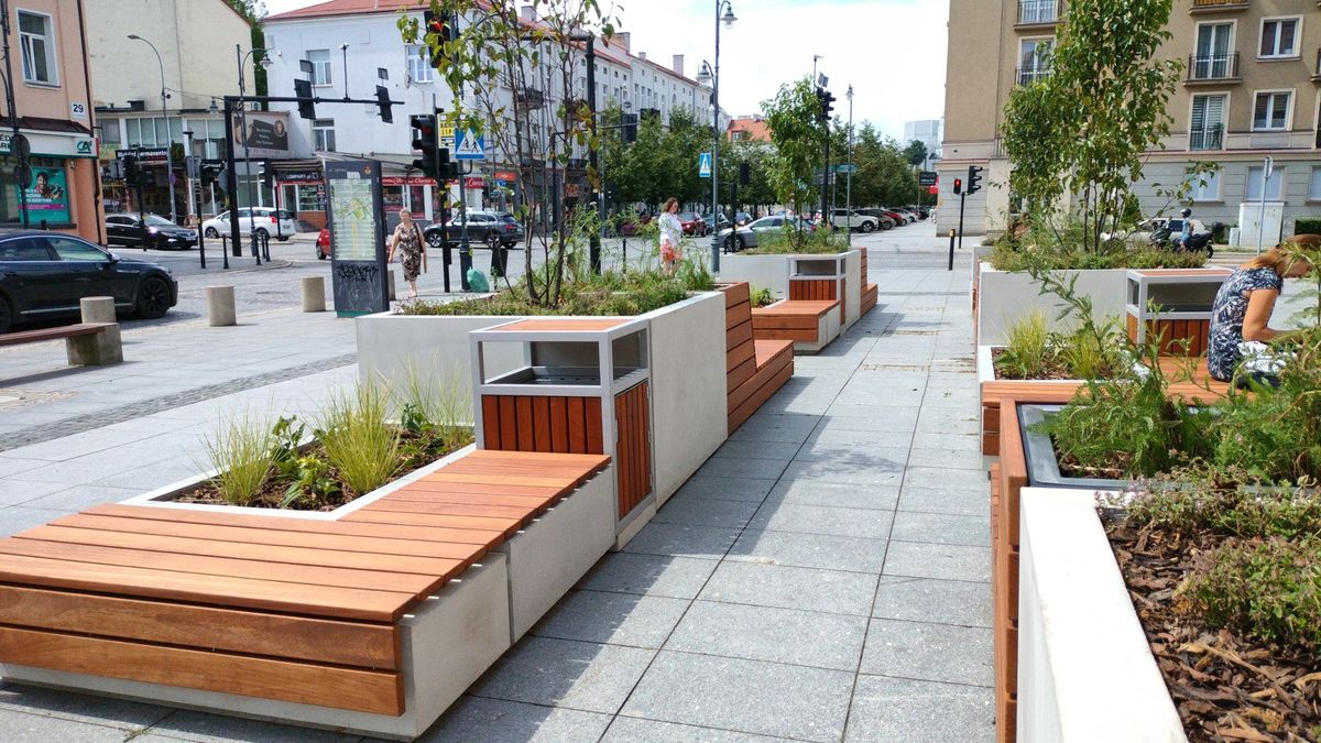 Nowe miejsce w centrum Białegostoku. Przy Lipowej powstały zielone strefy relaksu