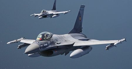 Kraj NATO wzbił F-16. Wszystko przez naloty rosyjskich dronów
