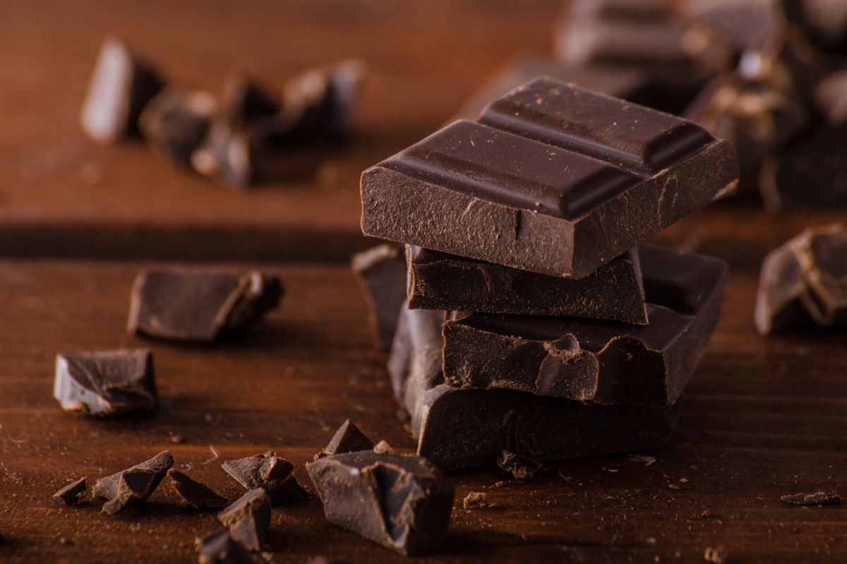 Czy gorzka czekolada naprawdę jest zdrowa? Dietetyczka dokładnie tłumaczy