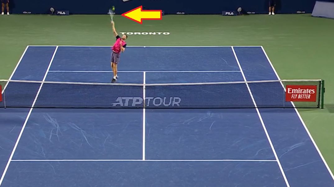 Twitter / Tennis TV / Na zdjęciu: uderzenie Huberta Hurkacza