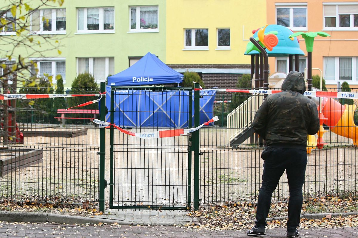 Fałszywe alarmy bombowe dotarły do ponad 2000 szkół w całej Polsce