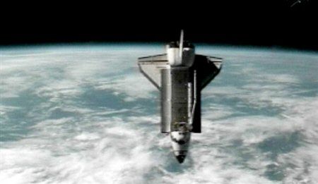 Próba orbitalnej naprawy powłoki termicznej promu Atlantis