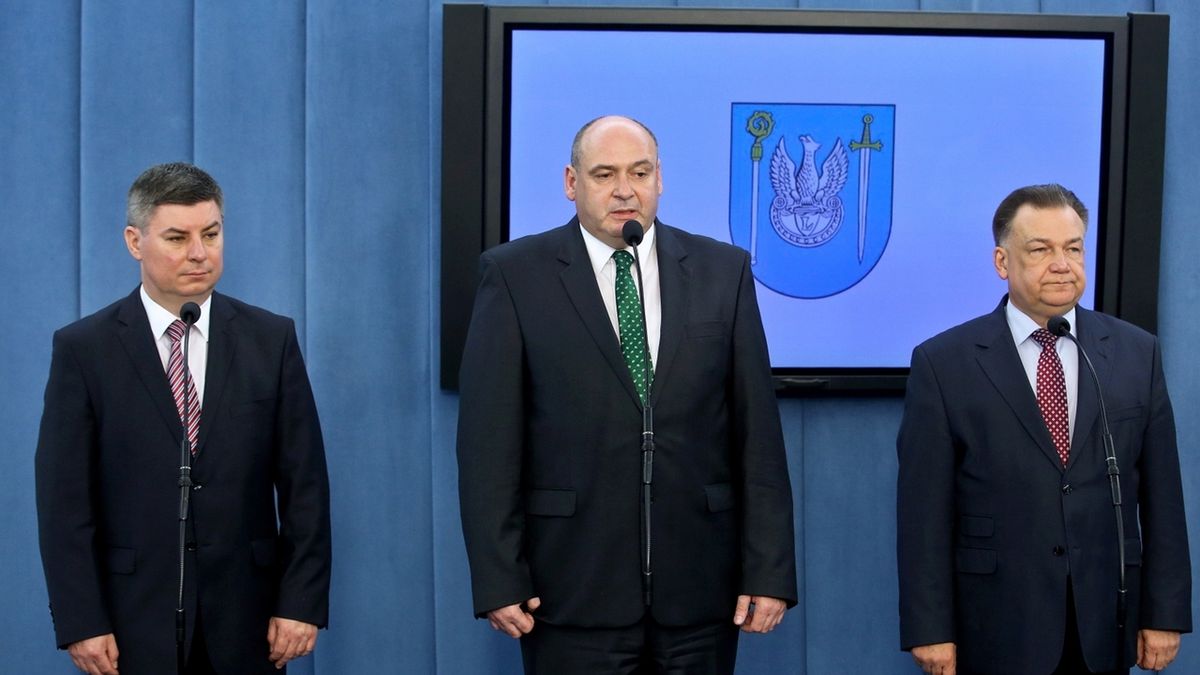 Od lewej starosta legionowski Jan Grabiec, Piotr Zgorzelski</br>i marszałek województwa mazowieckiego Adam Struzik