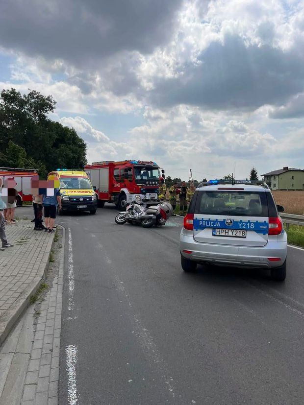 52-letni motocyklista trafił do szpitala po wypadku w Machcinie. Droga z Płocka całkowicie zablokowana!
