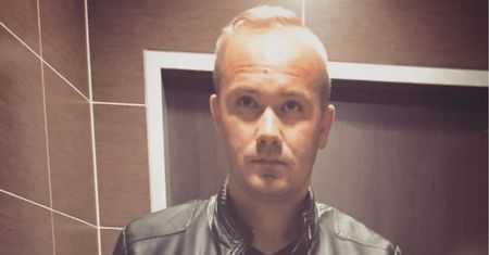 Twórcy i fani "ŚOPW" żegnają Adriana Szymaniaka. Poruszający wpis na oficjalnym profilu programu