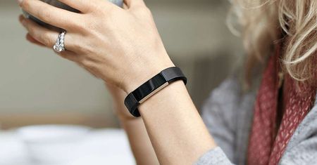 Fitbit Alta byłby niezłą opaską fitness, gdyby nie jeden niewybaczalny brak