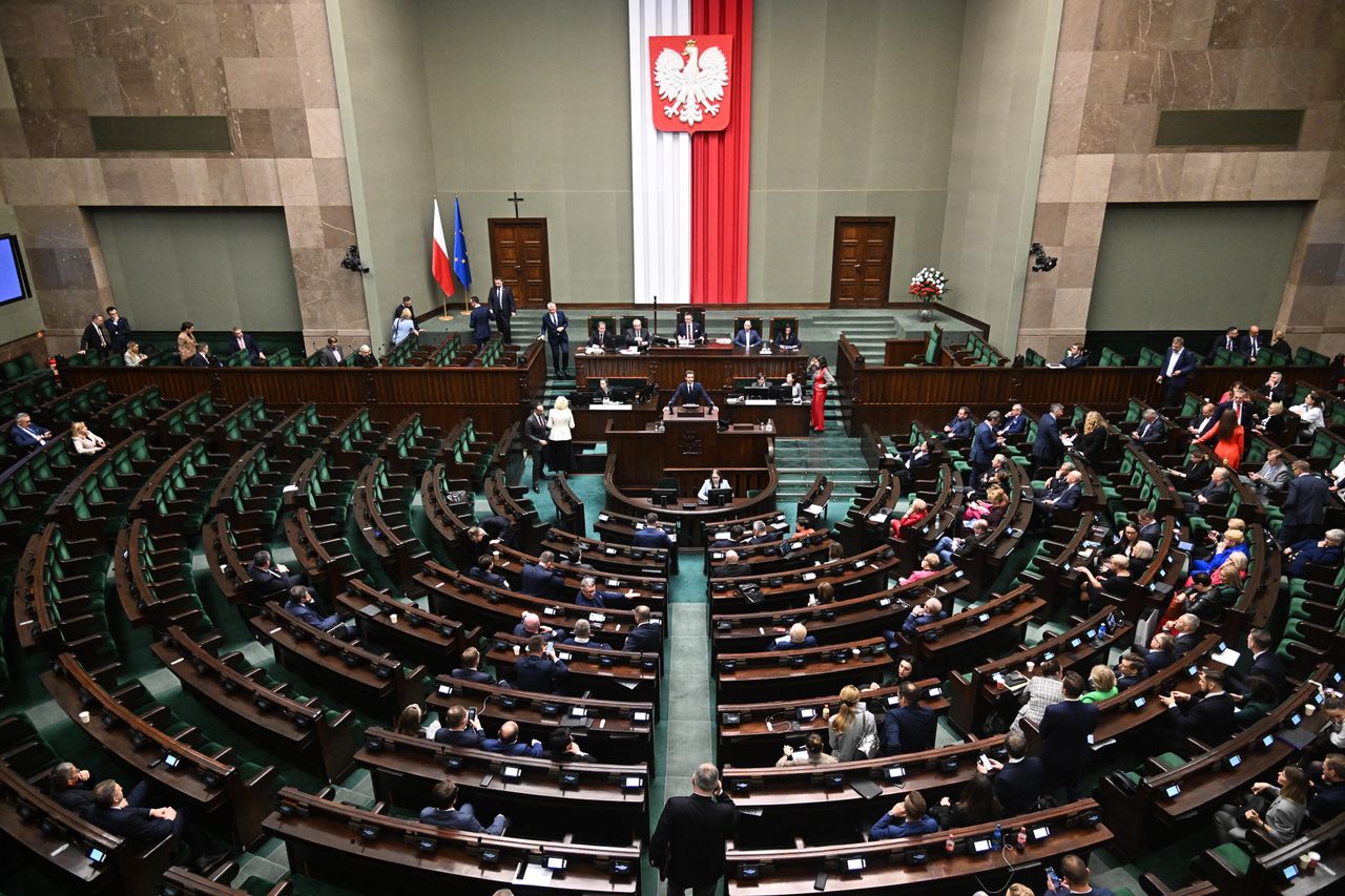 Czwartkowe obrady Sejmu. Transmisja na żywo