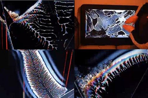 LCD Bending - sztuka stłuczonego monitora [wideo]
