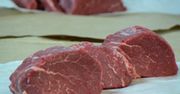 Surowe steki z polędwiczki wołowej (samo mięso)