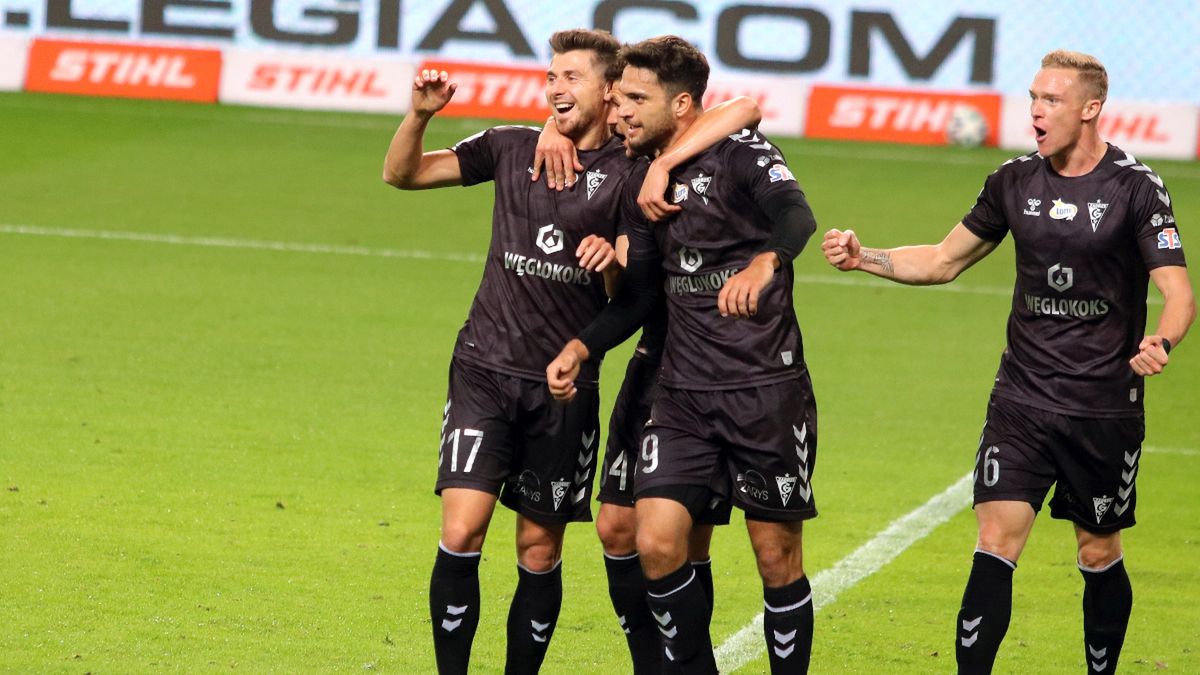 WP SportoweFakty / Mateusz Czarnecki / Na zdjęciu: radość piłkarzy Górnika Zabrze